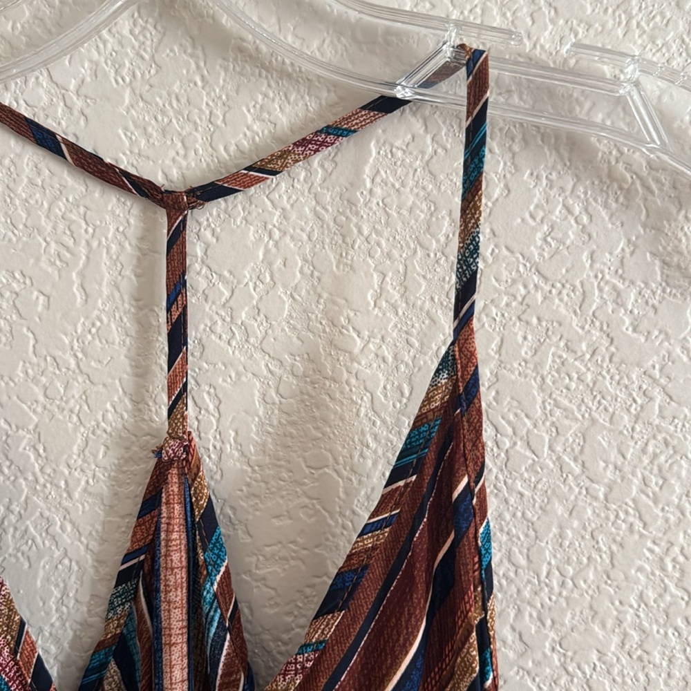 Striped Tank Top - Picture 3 of 5